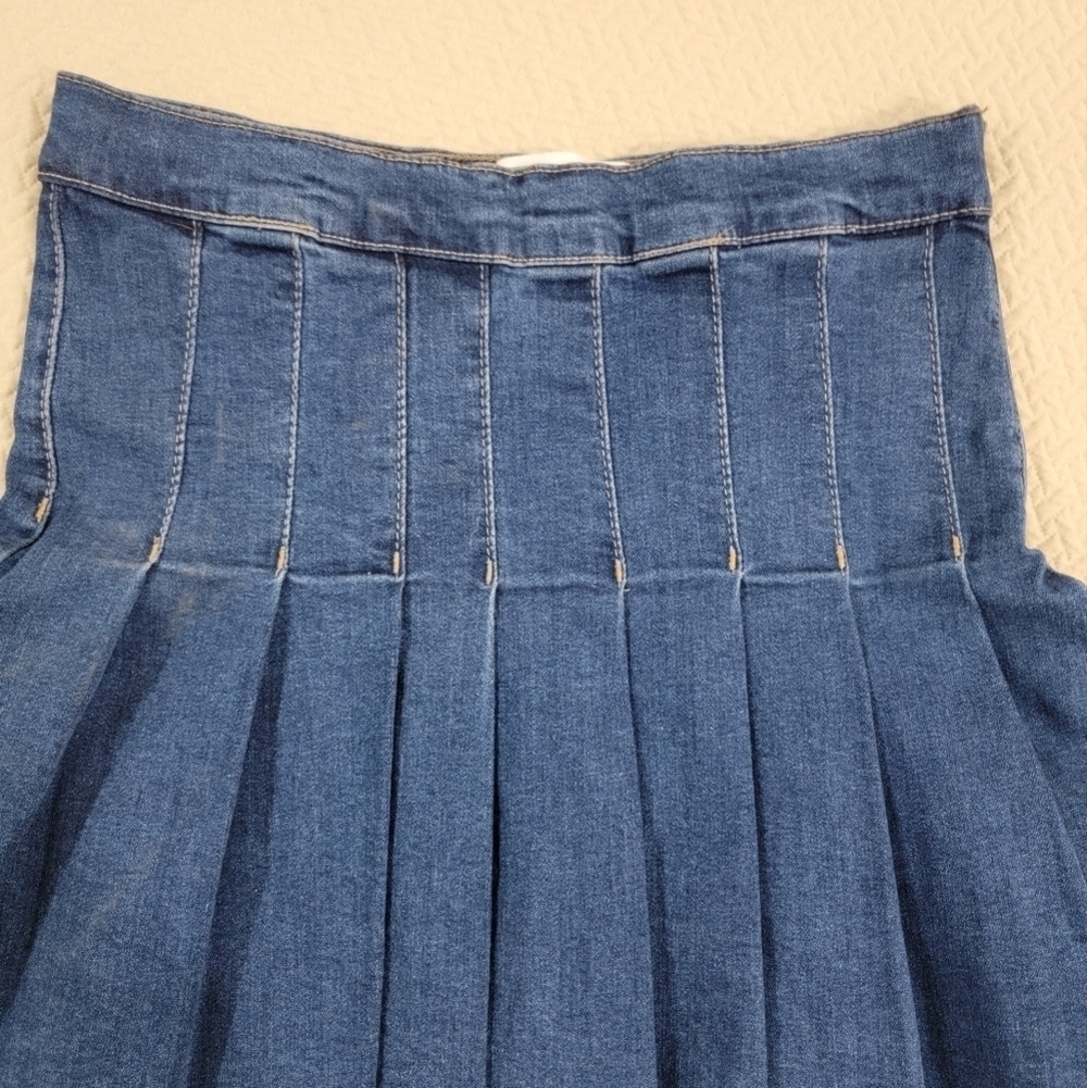 Re Generation by Celebrity Pink Denim Pleated Skirt Size S - Picture 6 of 15